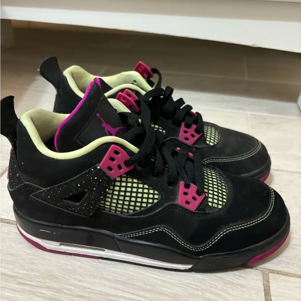 Fuscia Jordan 4s - Picture 3 of 5